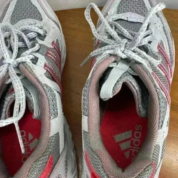 Adidas Women's Size 8.5 Gray Red Kanadia Tr3 Trail Hiker Running Rugged - Picture 6 of 8